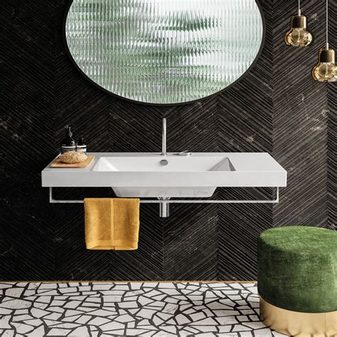 Schema di disposizione consolle lavabo con ali laterali